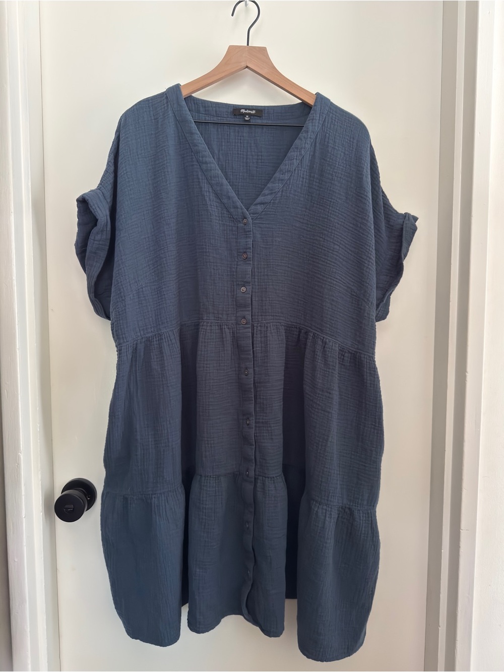 Madewell Slate Blue Button-Front Tiered V‑Neck dress